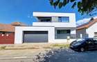 Casă cu 5 camere cu Teren 523 Mp în Elisabetin - 1