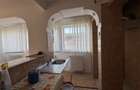 Apartament cu 3 camere semidecomandat în Central - 4
