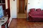 Apartament cu 3 camere decomandat în Tractorul - 3