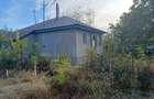 Casă cu 4 camere cu Teren 1200 Mp în Central - 2