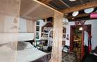 Casa cu gradina mare in Dostat , Alba