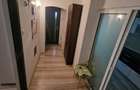 Inchiriez apartament 3 camere decomandat 70mp etajul 1 micro 38 la Z pret 1900 lei 3 balcone - 1