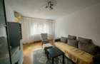 Decomandat, etaj 2/4, 3 camere, Lapus
