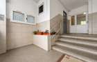 3 Camere | Piata Chirigiu |  | Bloc 1990 | Hol H