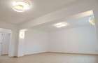 Apartament 4 camere de vanzare - 2