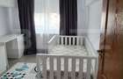 Apartament 3 camere de vanzare, 65 mp