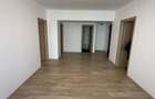 Apartament cu 3 camere decomandat în P-ța Unirii - 3
