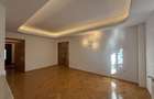 Casă individuală cu 15 camere cu Canalizare în Sisești - 4 Casă individuală cu 15 camere cu Canalizare în Sisești - 4