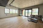 Apartament cu 3 camere semidecomandat în Barbu Văcărescu - 2