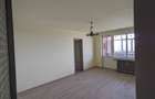 Apartament cu 3 camere semidecomandat în Central - 4