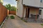 Casă cu 6 camere în Roșu - 1
