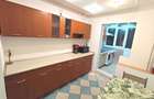 PARTICULAR 3 camere, 2 bai, decomandat, 5 min Metrou Aparatorii Patriei - 2