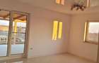 Casă cu 4 camere cu Teren 266 Mp în Braytim - 5