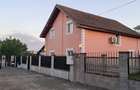 Casa in Utvin, P+M individuala, proprietar, toate utilitatile, gaz, apa, canal, iluminat public, 4 dormitoare+living , terasa inchisa, curte amenajata - 1