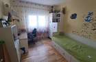 Apartament cu 3 camere decomandat în Aradului - 2