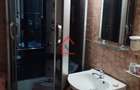 De vanzare  Apartament cu 3 camere - 5