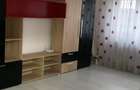 Inchiriez apartament doua camere decomandat - 1