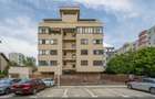 Apartament cu 5 camere decomandat în 13 Septembrie - 19