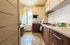 Inchiriez apartament cu doua camere decomandat