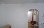 Apartament cu 3 camere semidecomandat în Berceni - 1