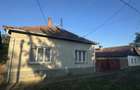 Casă cu Teren 2880 Mp în Central - 2
