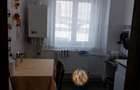Apartament cu 3 camere semidecomandat în Central - 2