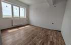 Apartament cu 3 camere decomandat în Berceni - 1