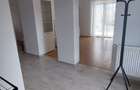 Proprietar inchiriez apartament 3 camere + parcare - 1