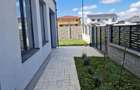 Casă cu 4 camere cu Teren 308 Mp în Moșnița Nouă - 14