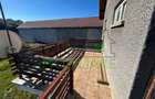 Casa cu 2 apartamente si teren generos-zona centrala, potent - 12