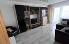 Apartament cu 3 camere decomandat în Triaj - 2