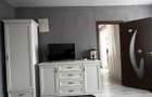 Proprietar- inchiriez apartament 2 camere, cu loc de parcare inclus - 2