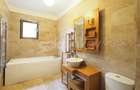 Apartament cu 4 camere decomandat în Băneasa - 11