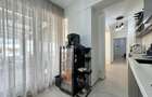 Apartament cu 3 camere decomandat în Tractorul - 9