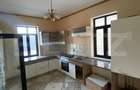 Casă mare, în Centrul Vechi din Deva - 10 camere, ideal locuință + investiție