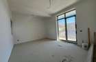 Apartament cu 3 camere semidecomandat în 13 Septembrie - 5