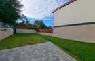 Duplex cu 4 camere cu Canalizare în Gruia - 2