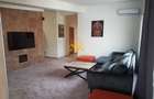 Apartament cu 3 camere semidecomandat în Central - 1