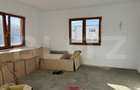 Casă cu 3 camere cu Teren 1800 Mp în Central - 10