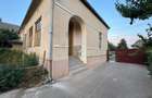 Casă cu 6 camere cu Teren 5400 Mp în Nerău - 2