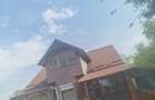 Vand/schimb casa in Costesti - 2