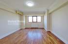 Apartament cu 3 camere decomandat în P-ța Unirii - 12