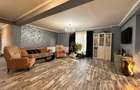 Casă cu 6 camere cu Teren 1412 Mp în Palazu Mare - 1