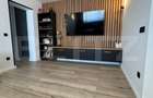 Apartament cu 3 camere decomandat în Central - 2