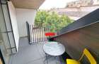 Vanzare - Casa moderna cu doua apartamente intrari separate, Centr - 6