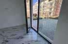 DE VANZARE Spa?iu Comercial (SAD) - 47,02 mp - Curte proprie - Loc de parcare - Giroc - 1