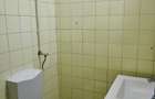 Km 4-5 - Casa renovata, situata in centrul cartierului - 13