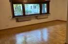 Apartament cu 3 camere decomandat în Capitale - 7