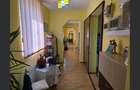 Casă cu 4 camere cu Canalizare în Roman - 2