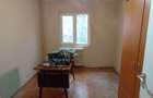 Apartament cu 3 camere decomandat în Podul de Piatră - 4